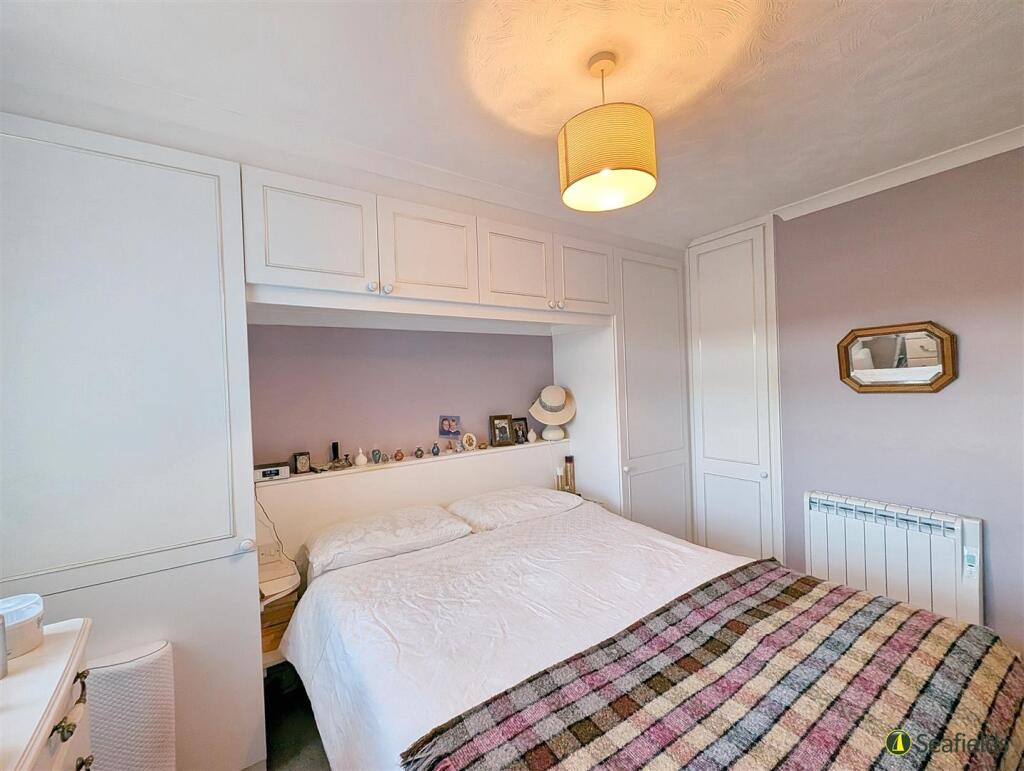 Bedroom  1.jpg