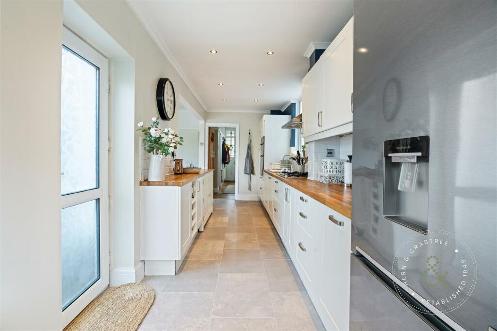 Allensbank Road, Heath, Hern Crabtree (12).jpg