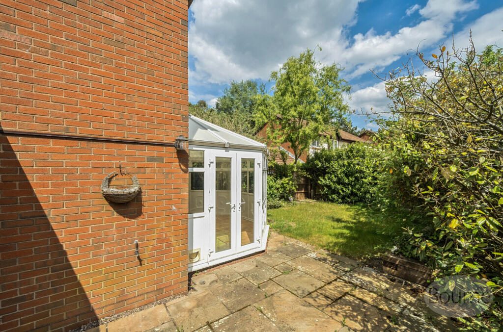 bae24839-1b3d-4b5...