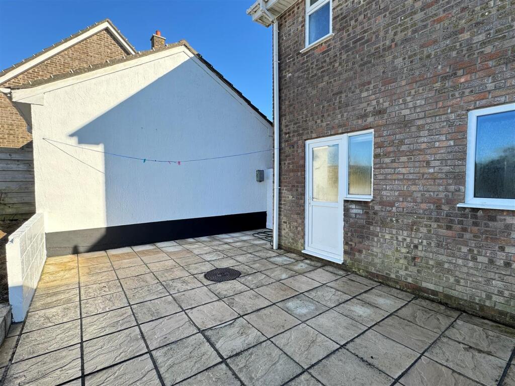 74 Pydar Close Garden