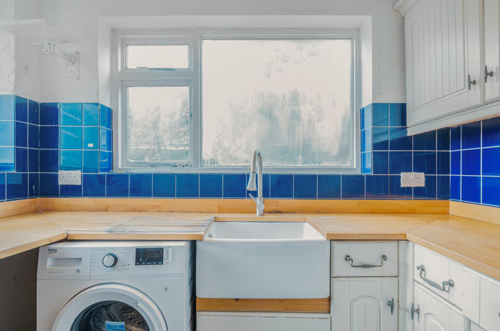 1373334-8-6900cf7...