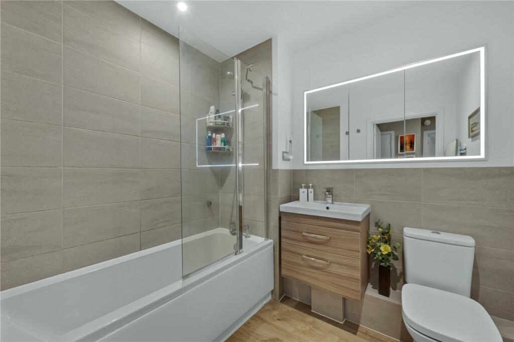 Main Bathroom