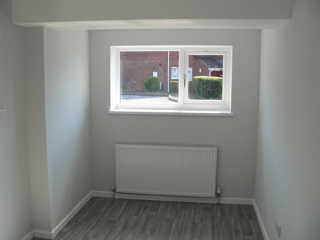 54 Abbotswood dining room.JPG