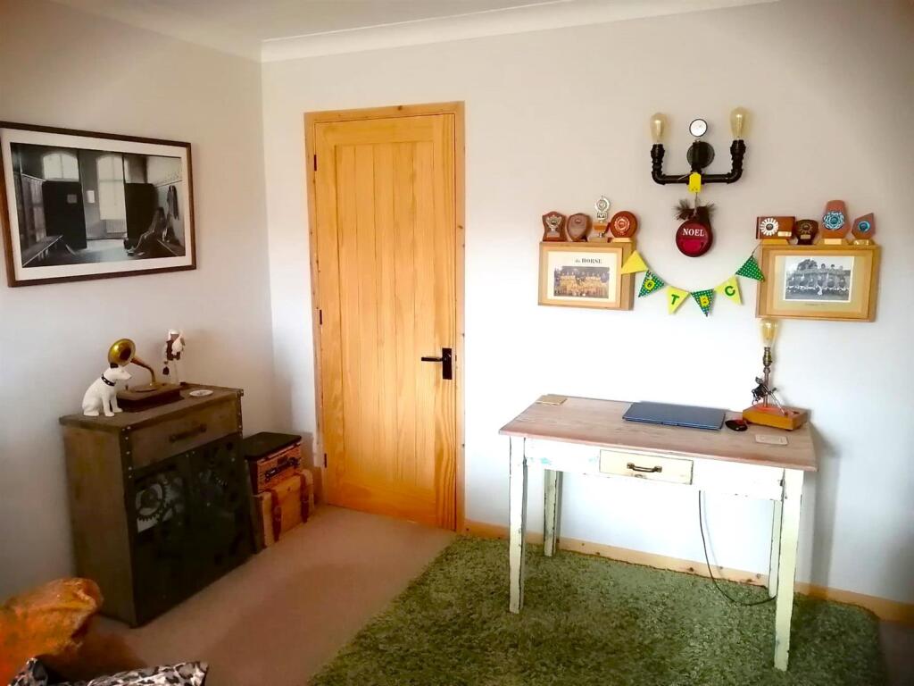 Living Room Picture four.jpg