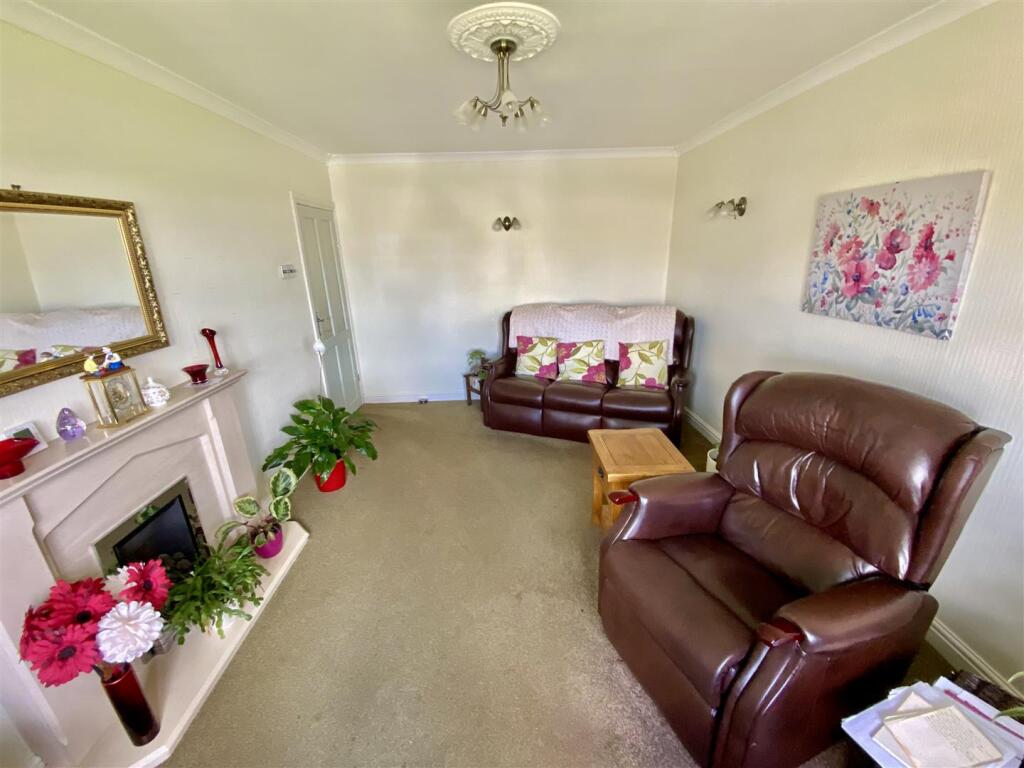 Bramleys Estate Agents - Lady Heton Drive - Mirfie