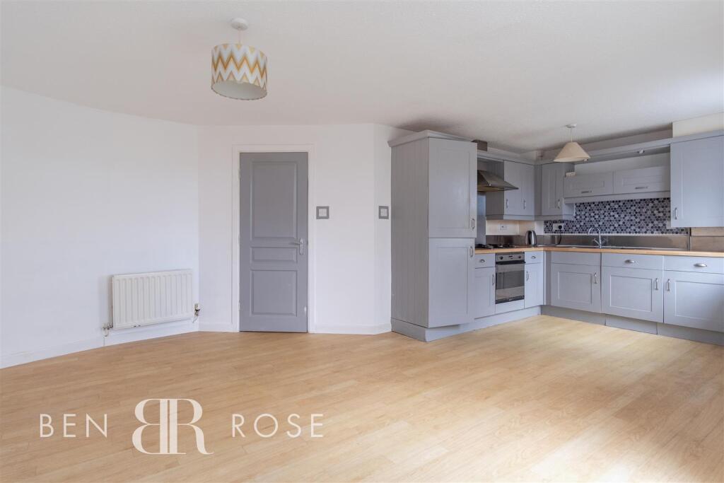 Lounge/Diner/Kitchen