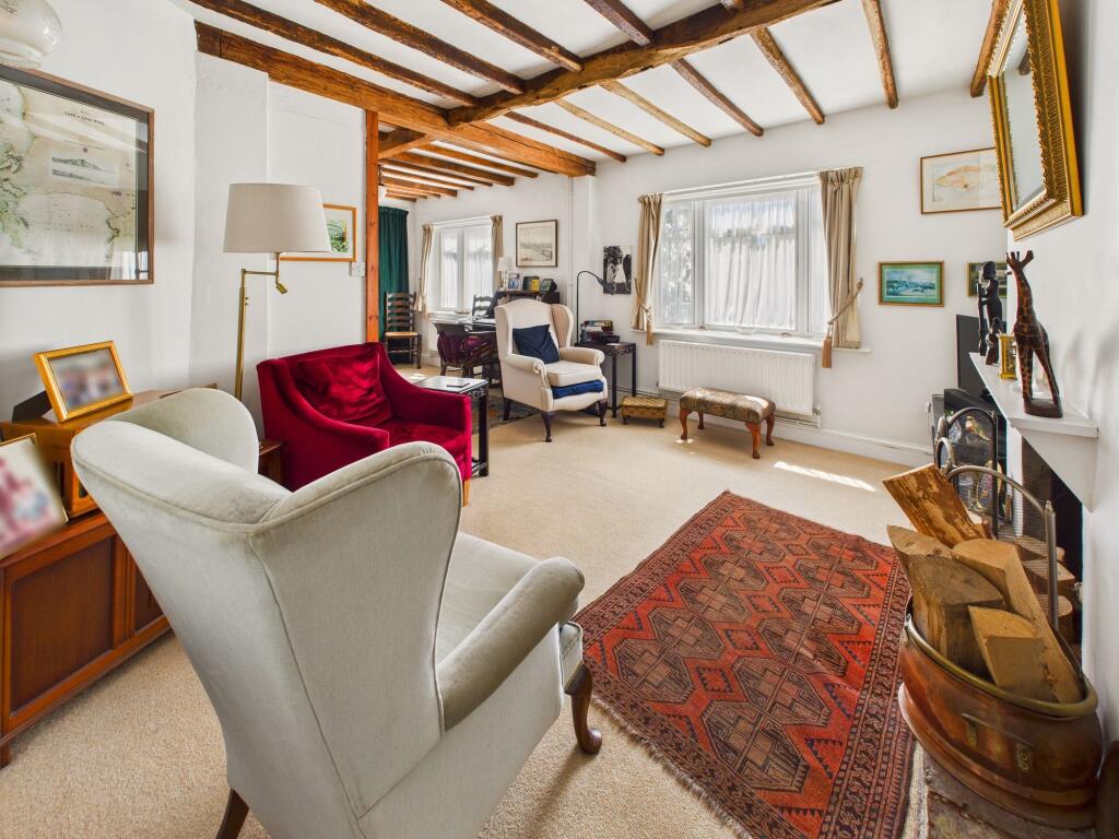 Sitting/Dining Room