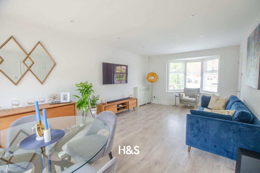 134 starbold - dining.jpg