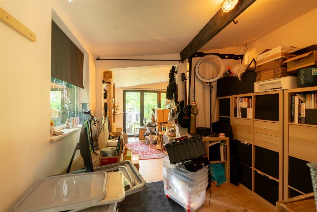 Garden Room.jpg
