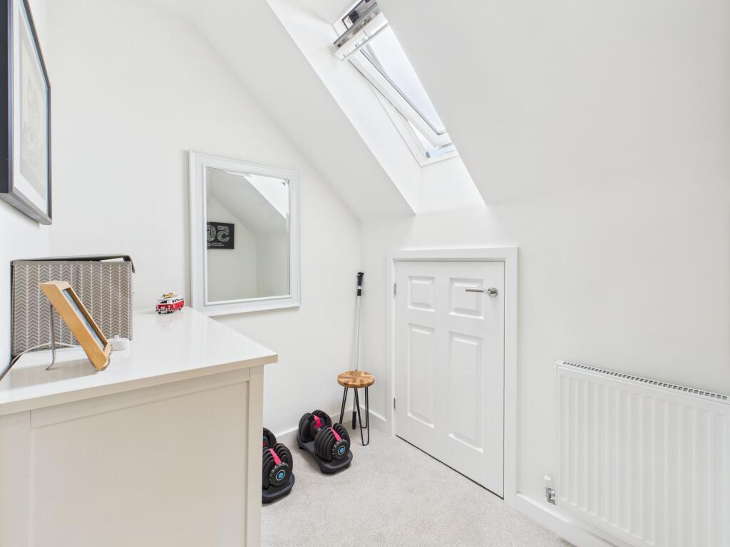 Dressing/Study Area