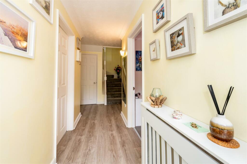 18 Kenilworth Drive internals-17.JPG