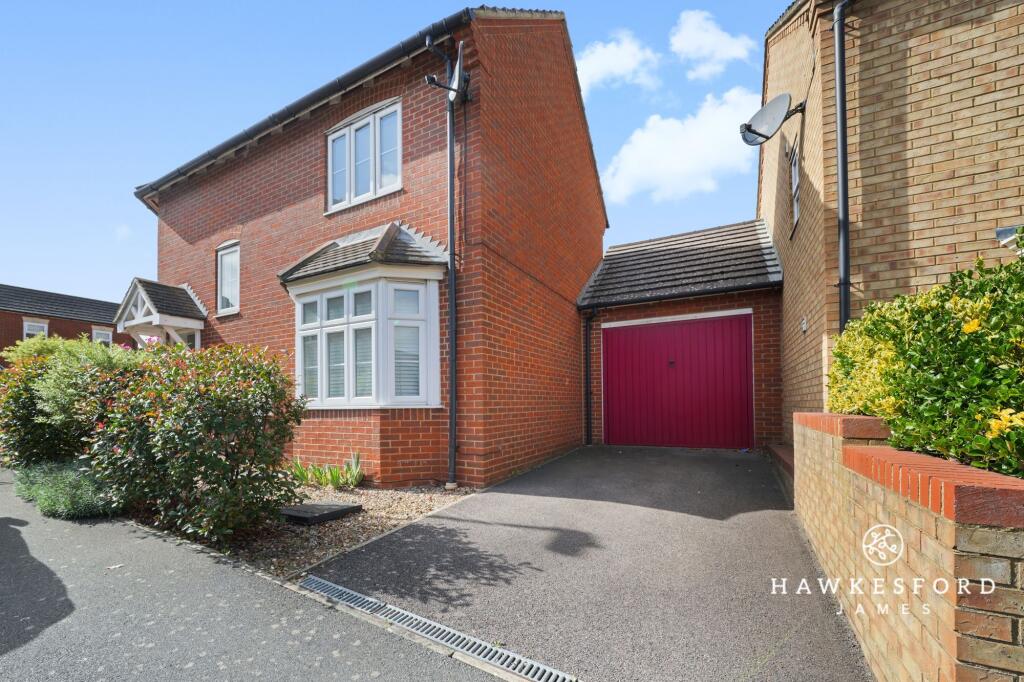 Edward Drive, Sittingbourne - Garage &amp; driveway