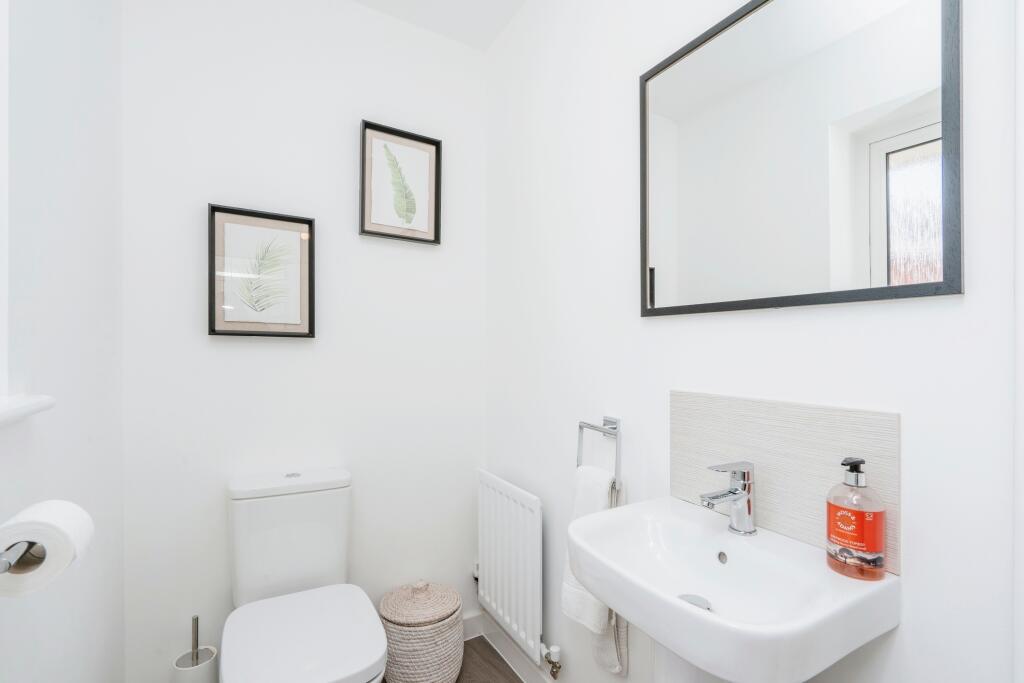 Cloak-Room