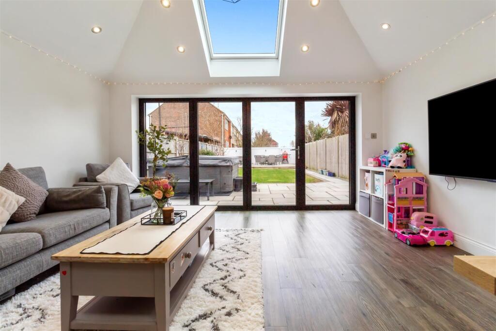 Rodean Road 68-006.jpg