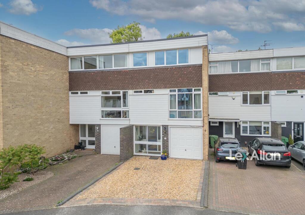 Ferndale Close Hagley 2.jpg