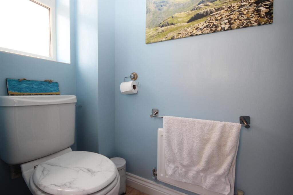 CLOAKROOM/WC