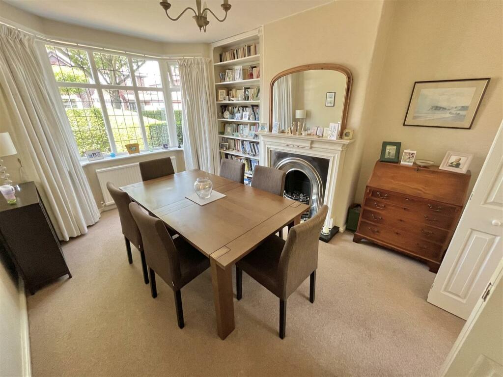 Dining Room.jpg