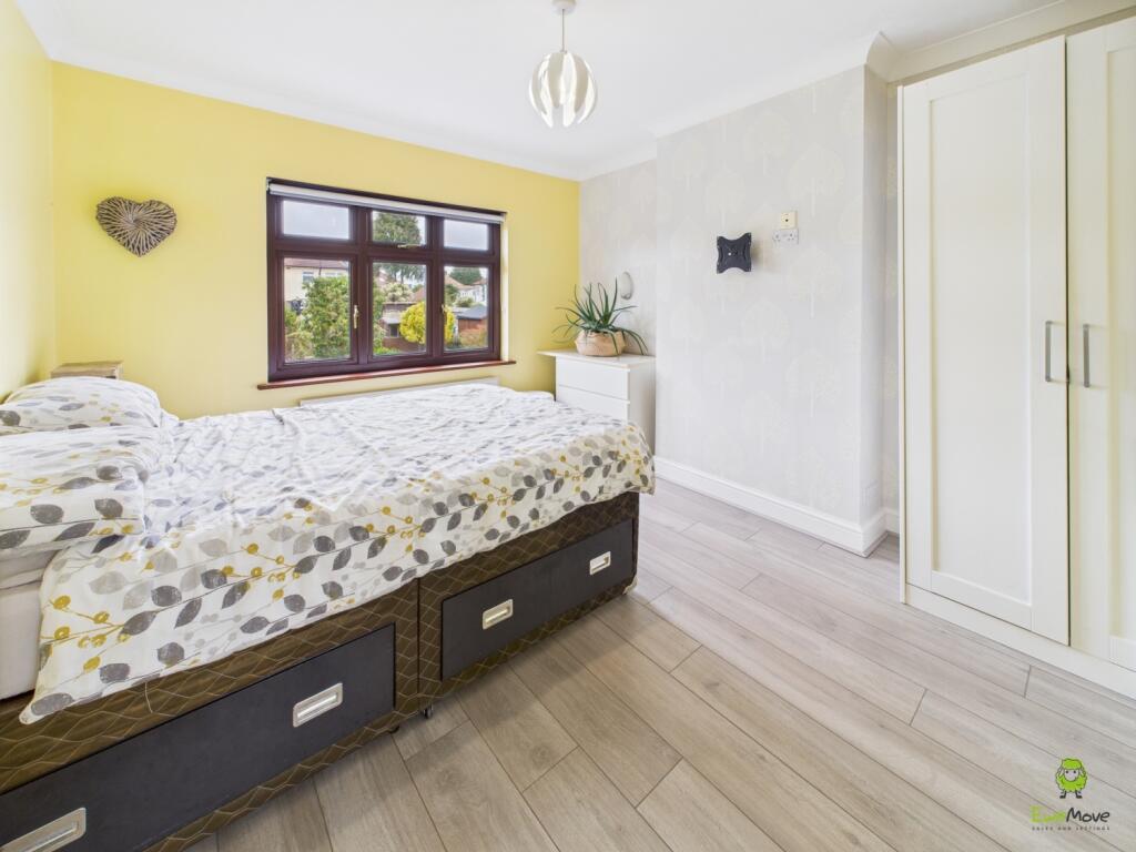 Presented by Clinton Crawford - Ewemove Bexley and