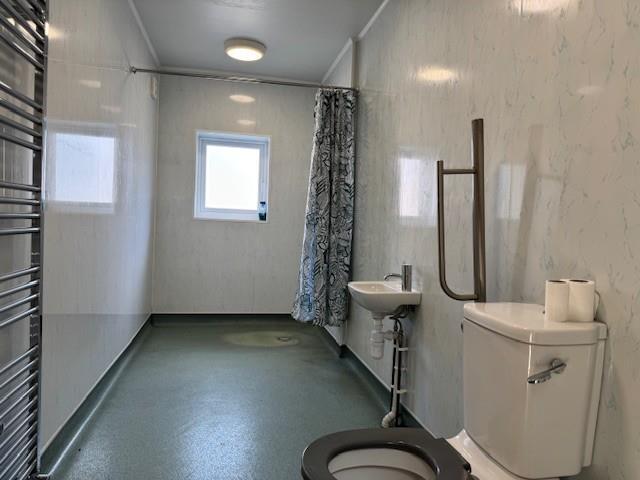 Downstairs Wet room.jpg