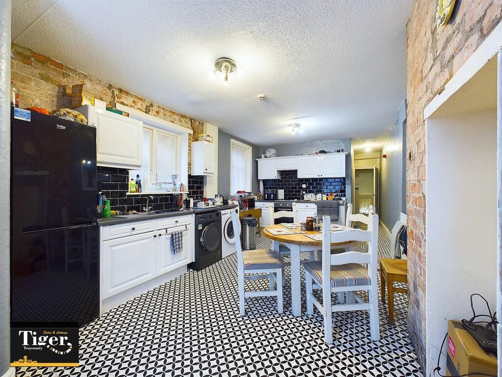 CAM03440G0-PR0256...