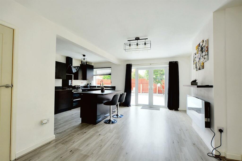 Kitchen Diner_2.jpeg