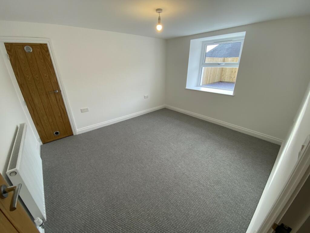 Reception Room/Bedroom
