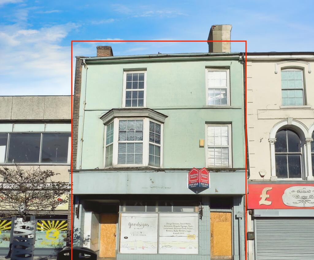 HIGH STREET RHYL1 T202509231723.jpg