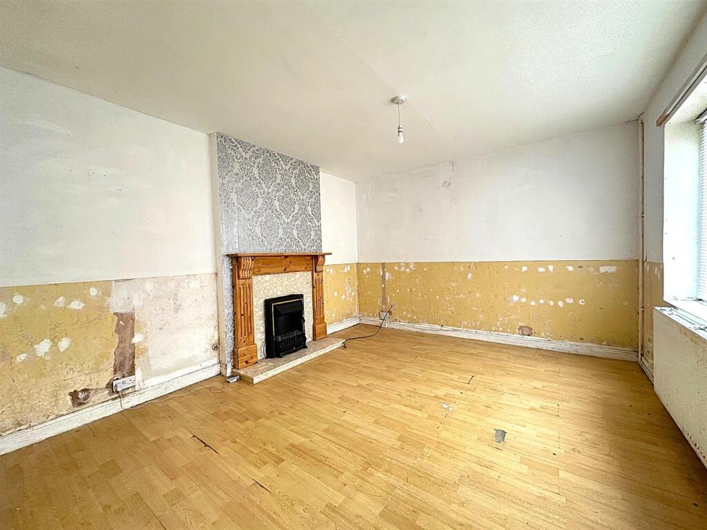 lounge.jpg