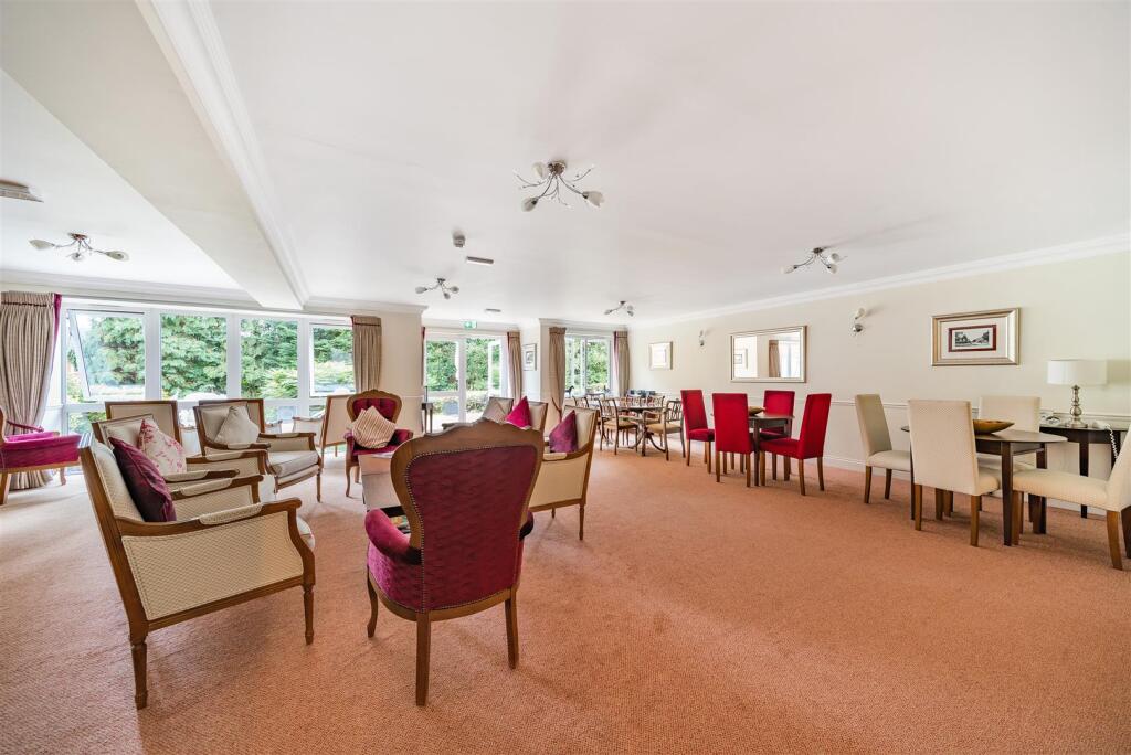 Owners Lounge (2).jpg