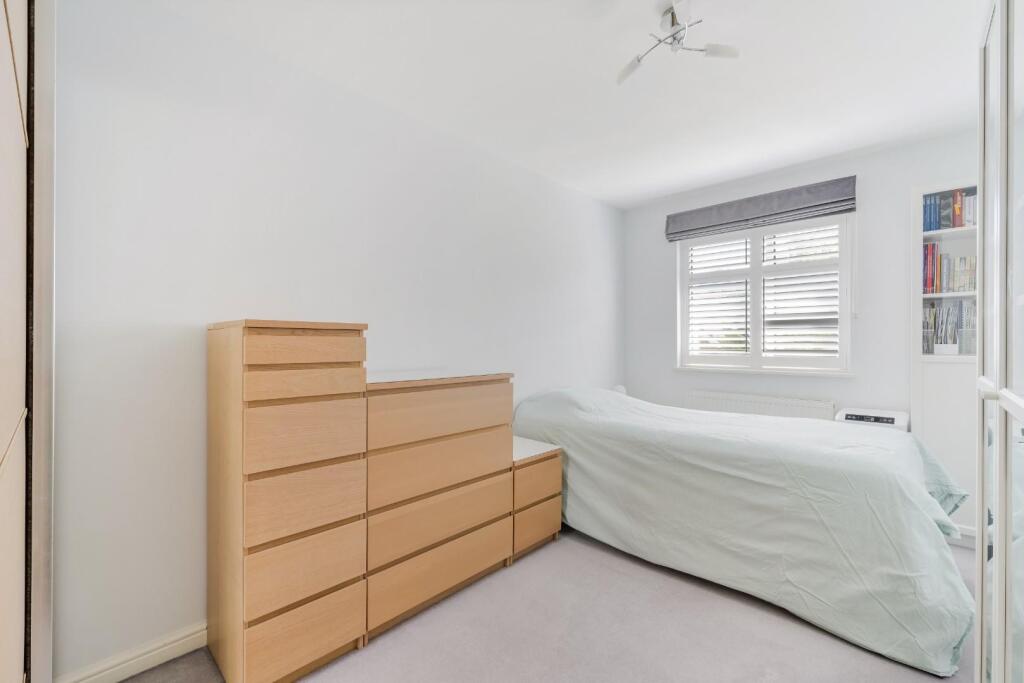 WHITEGATE WAY (13).jpg