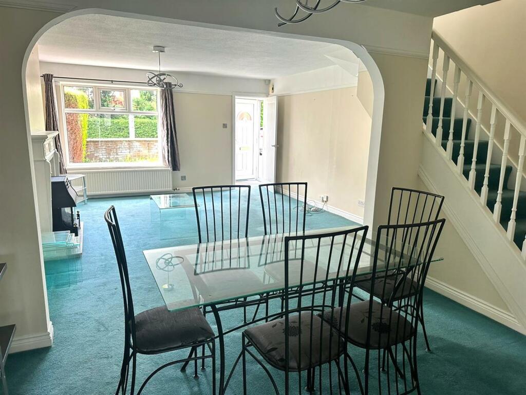 WhatsApp Image 2024-05-17 at 12.33.01 (1).jpeg