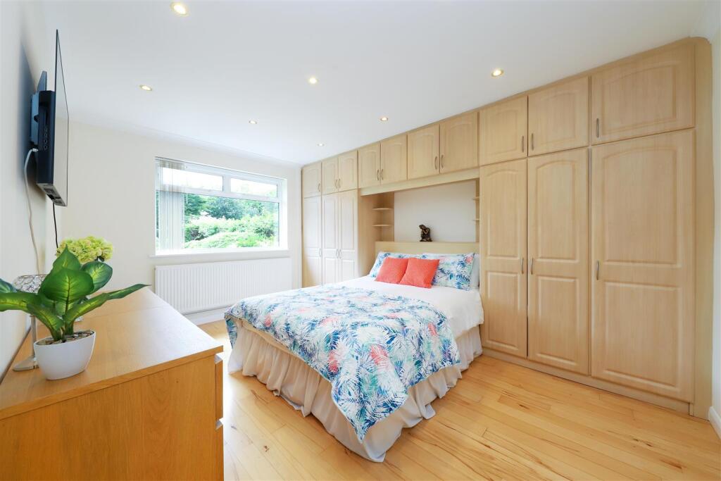 Second bedroom