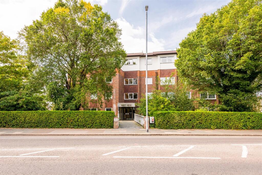 Flat 15, West View-28.jpg