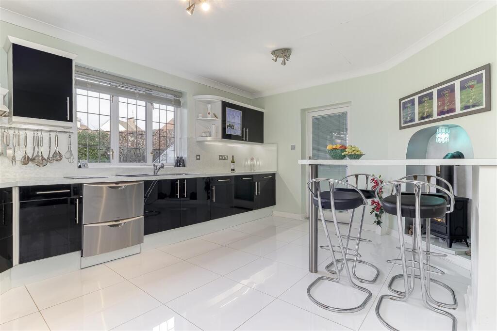 Dinign Kitchen - A.jpg