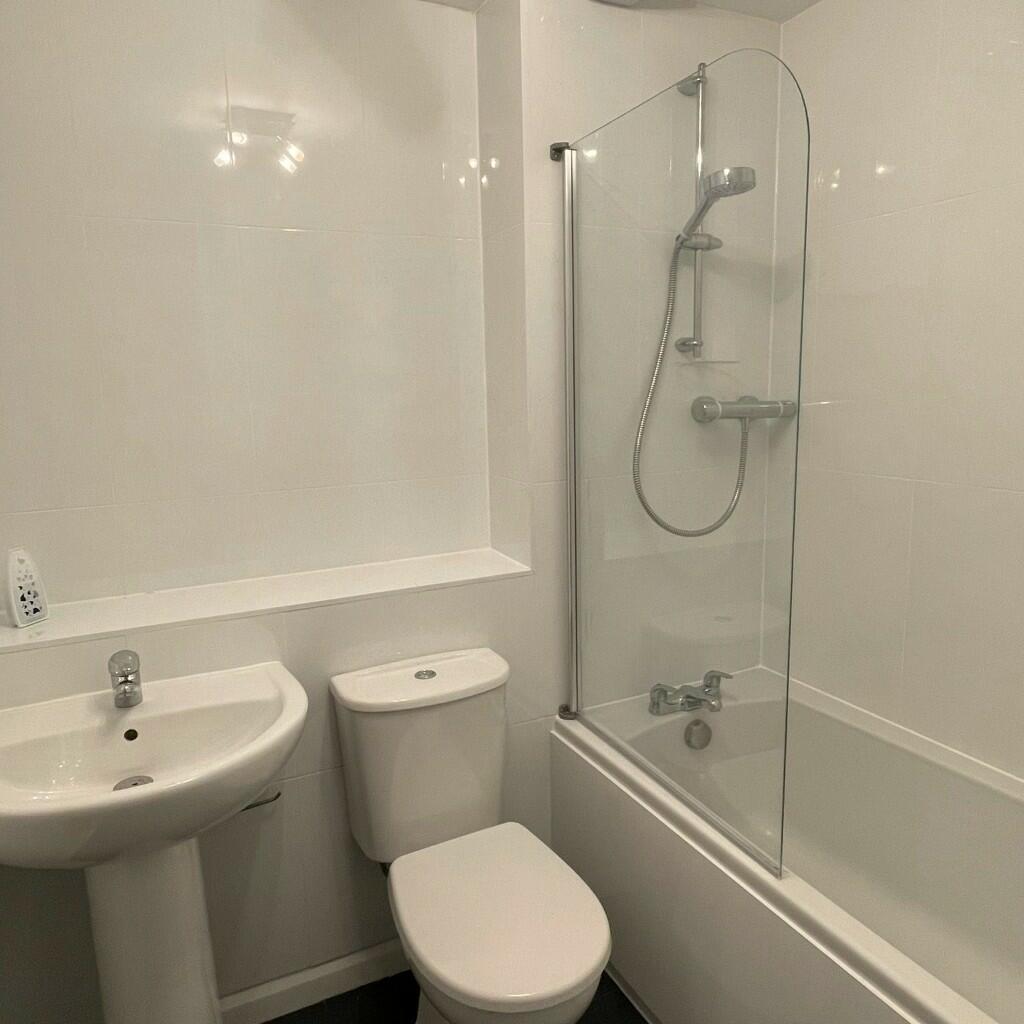 Modern Bathroom