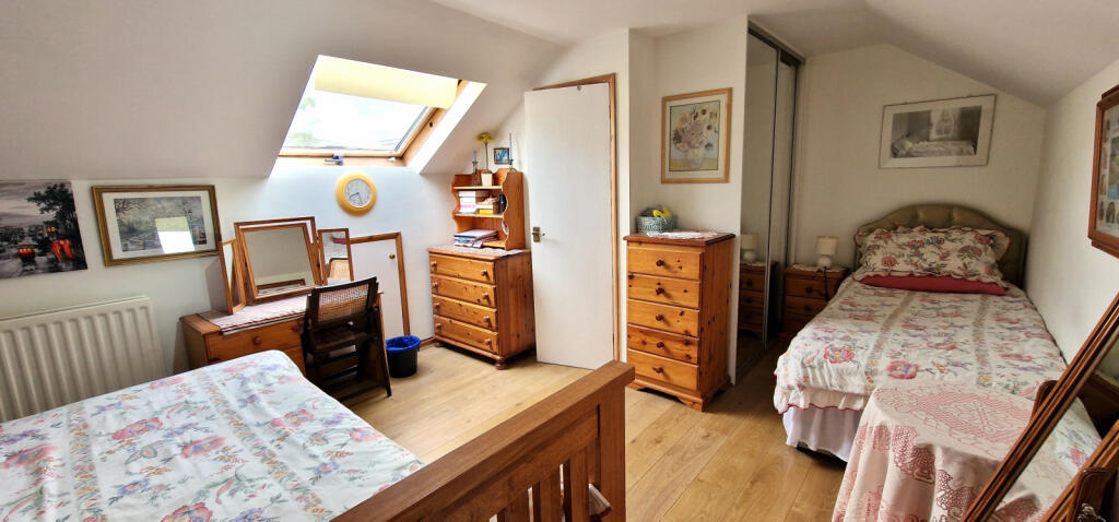 LOFT BEDROOM (5)