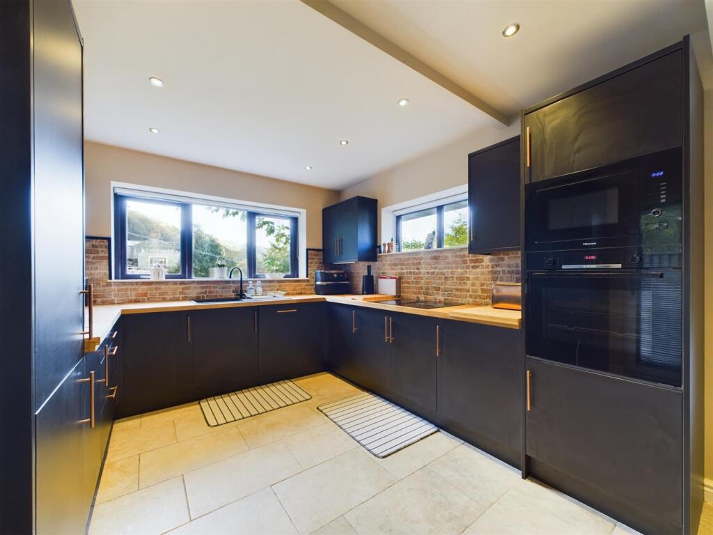 Dining Kitchen Area