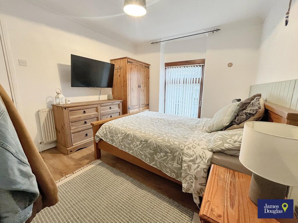 Bed12