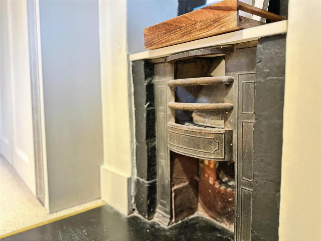 011641b0--4A08-8005-B990DAA1A04E-43241-00000C3B616