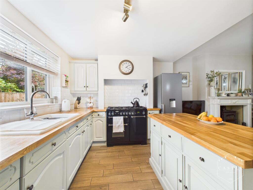 OPEN PLAN LIVING KITCHEN