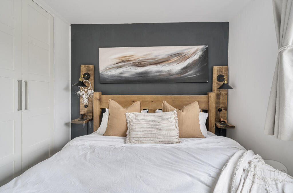 2037a1d5-107f-428...