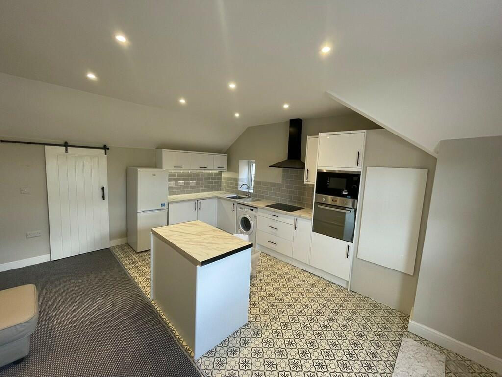 IMG-20241024-WA00...