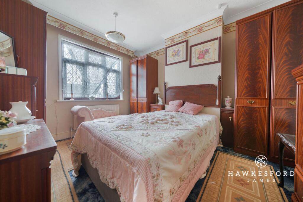 Grovehurst Road, Sittingbourne - Bedroom 1