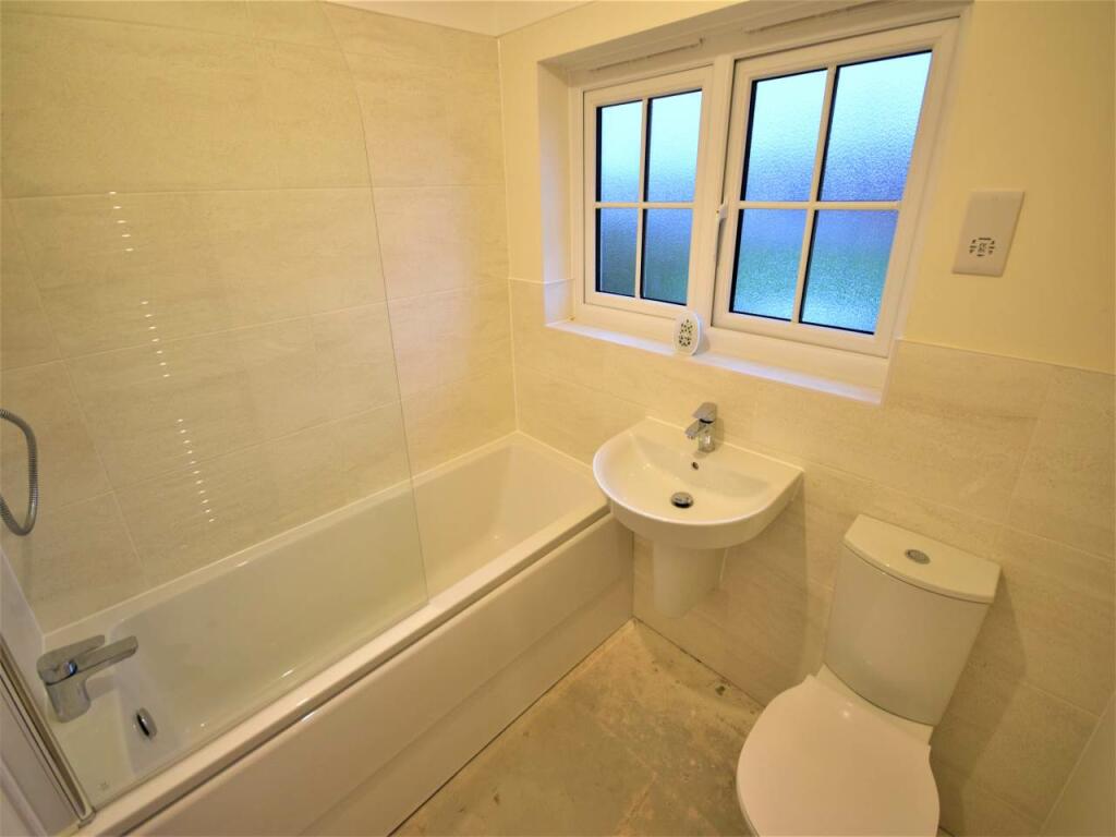 39 Stratton Bathroom