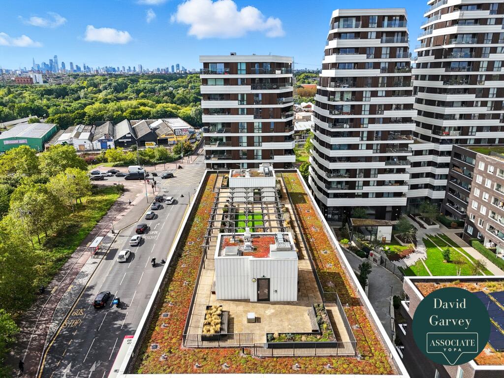Communal Roof Terrace
