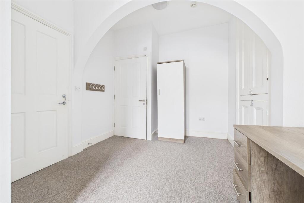 11 Osborne Villas, Kingsdown, Bristol BS2 8BP | Fr
