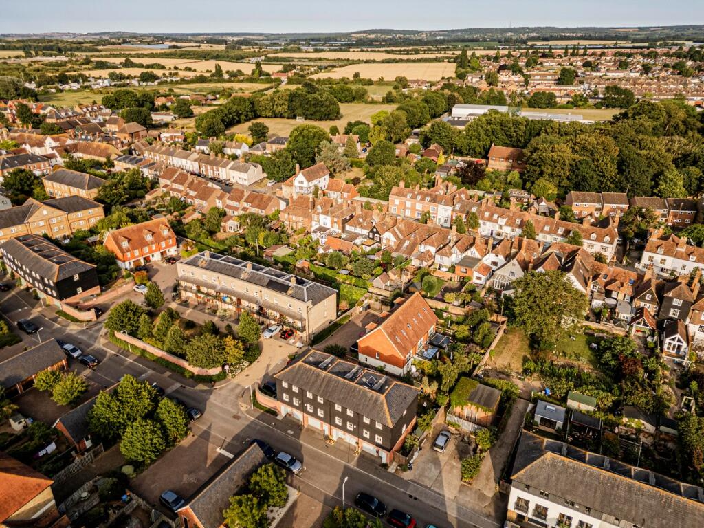 Surrounding Views (6)