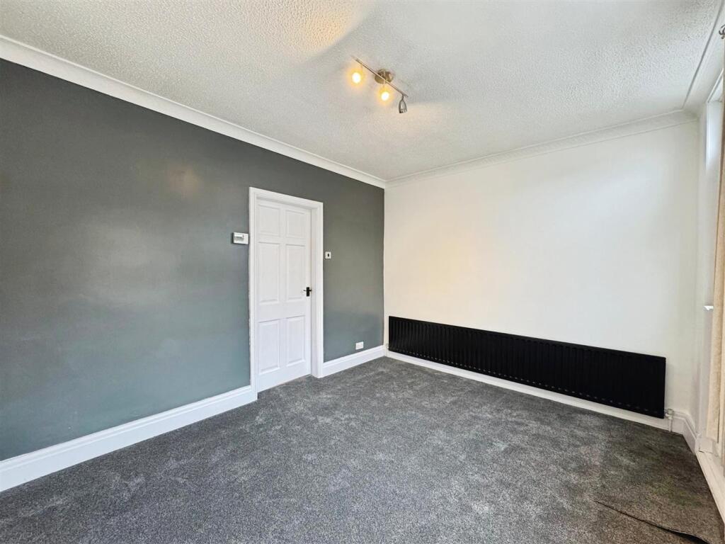 e94e2254--43AA-A732-868004D7EF45-30820-00001327D62