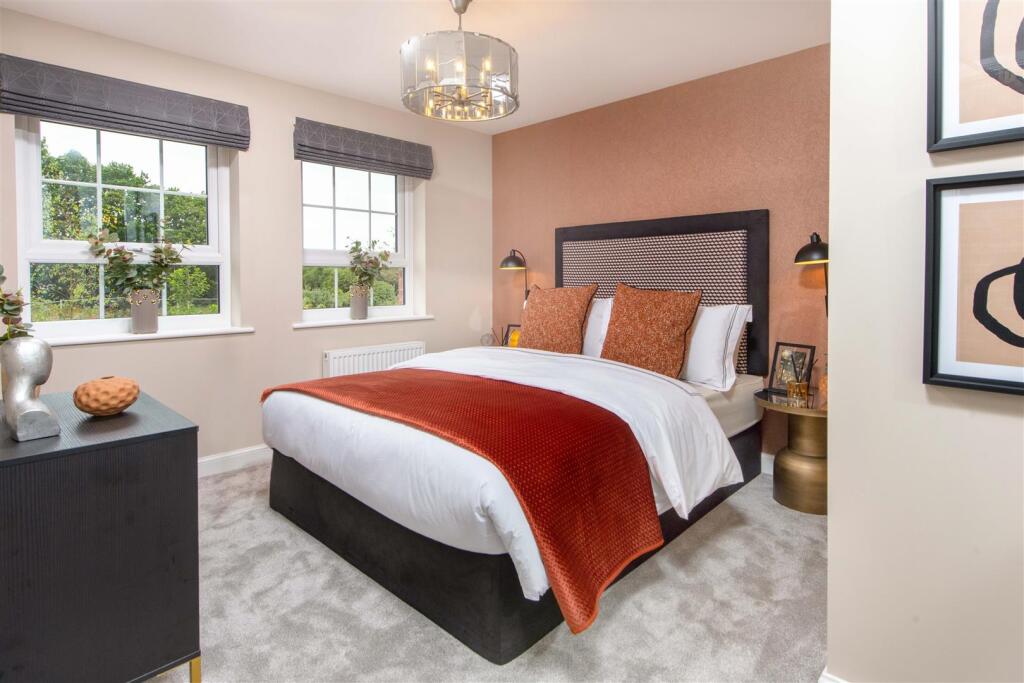 BEDROOM 4