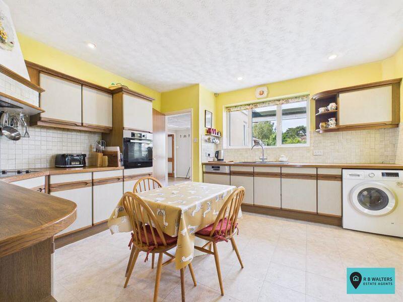 Kitchen/Breakfsst Room